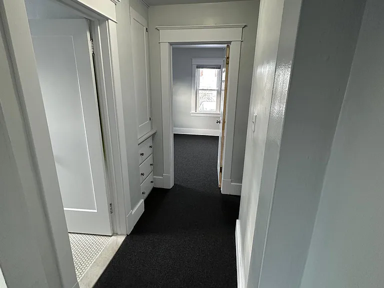 298 Nassau Ave #UPPER — Photo 8