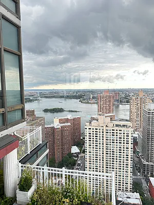 Rented by Douglas Elliman | media 10