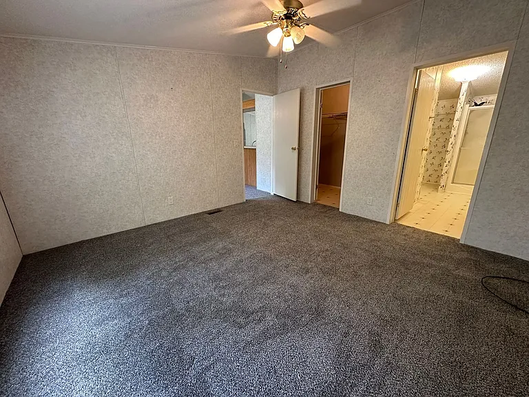 5636 Caratoke Hwy — Photo 4