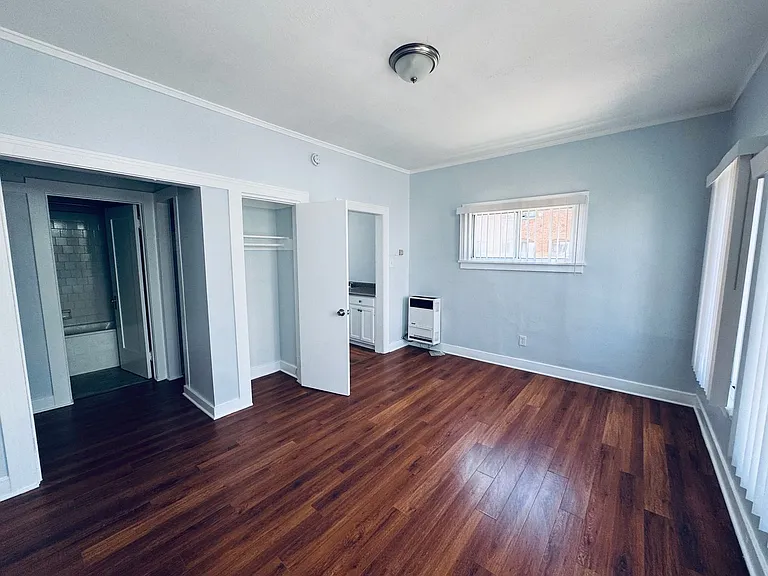 314 S Catalina St — Photo 3