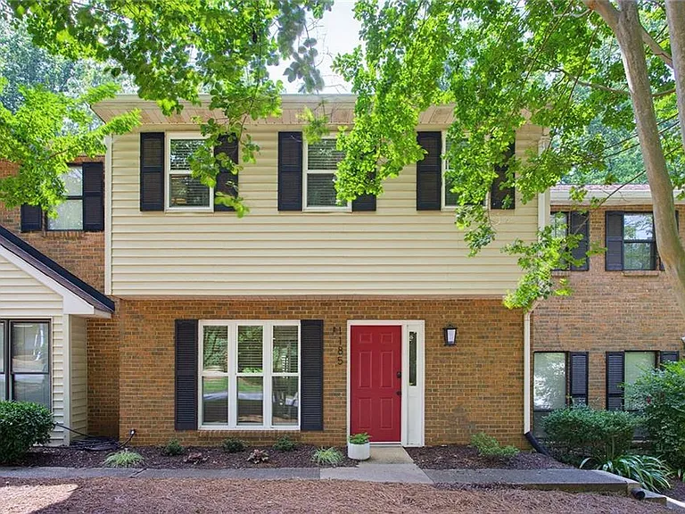 1185 Jamestowne Trl — Photo 20