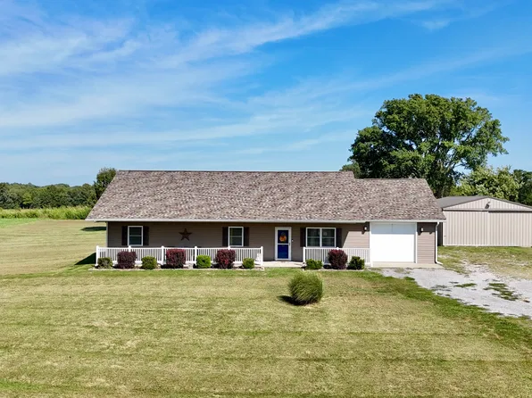 1050 Campground Rd, Ava, IL 62907