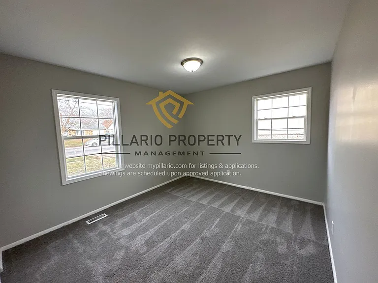 8523 E 42nd St — Photo 14