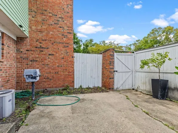 6450 Commons Dr, Indianapolis, IN 46254
