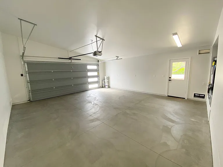 100 W Hummingbird Ln — Photo 15