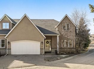 1359 NE 69th St SW #17, Calgary, AB T3H 3W8