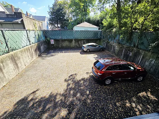 Rented by Voro Purple LLC | media 5