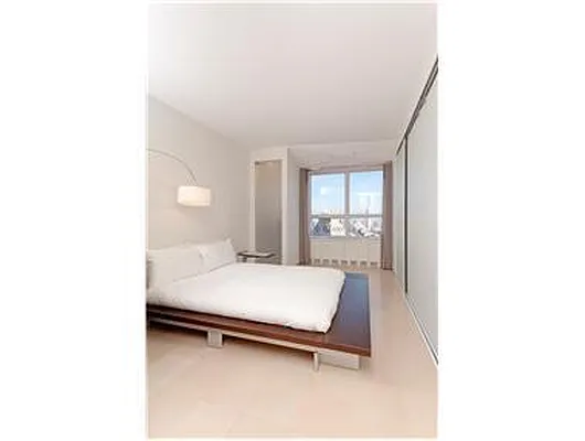 Rented by Douglas Elliman | media 16