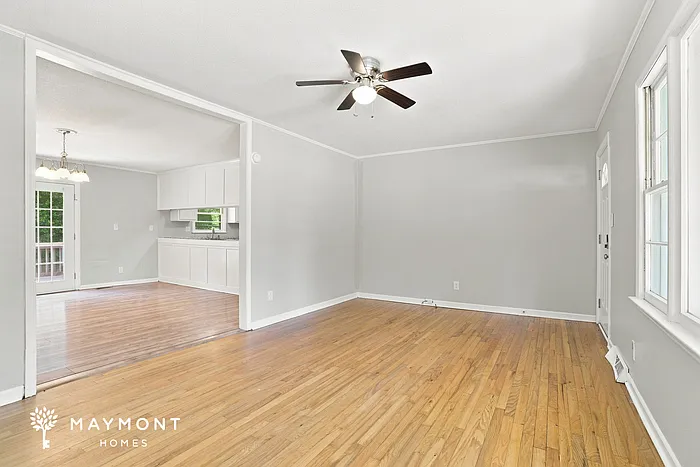 3 bed, 2.0 bath, 1428 sqft, $1,825 — Photo 3