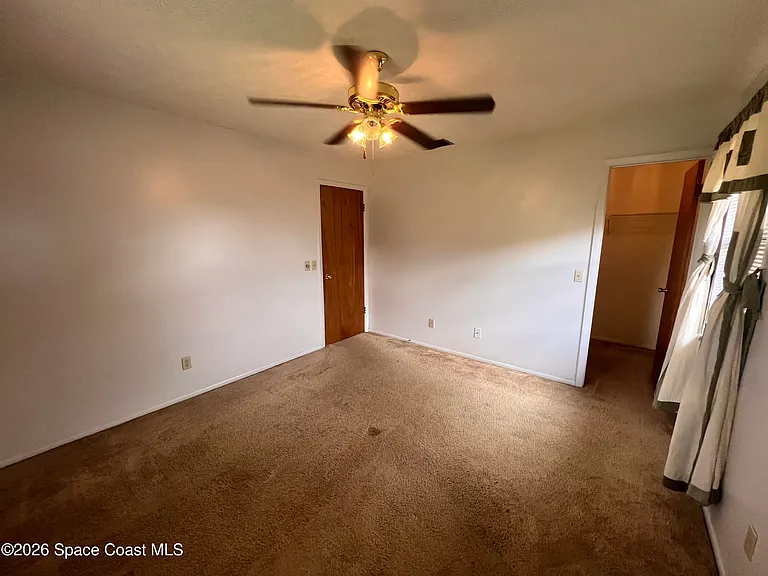 1586 Wacker Ave SE — Photo 15