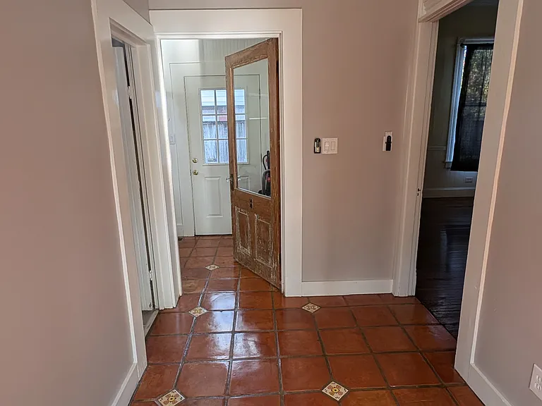 656 Saint Francis St — Photo 34