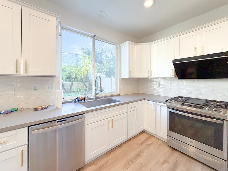 4359 Saint Andrews Dr — Photo 11