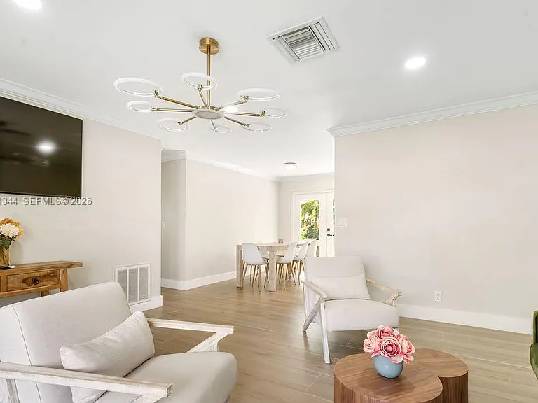 913 Lighthouse Dr — Photo 3