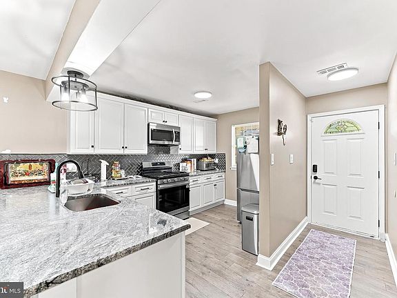 3rd image of 621 Nanticoke Pl