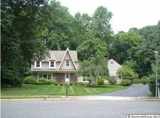 89 Cliffedge Way, Red Bank, NJ 07701