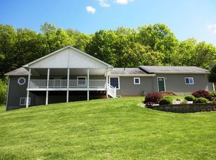 1411 Great River Rd, Lansing, IA 52151