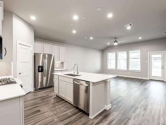 5th image of 22806 Theodoli Dr