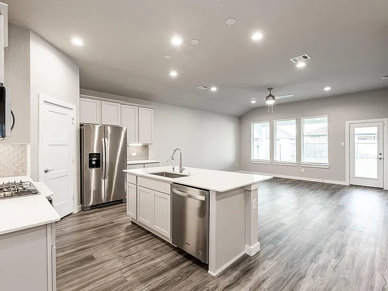22806 Theodoli Dr — Photo 5