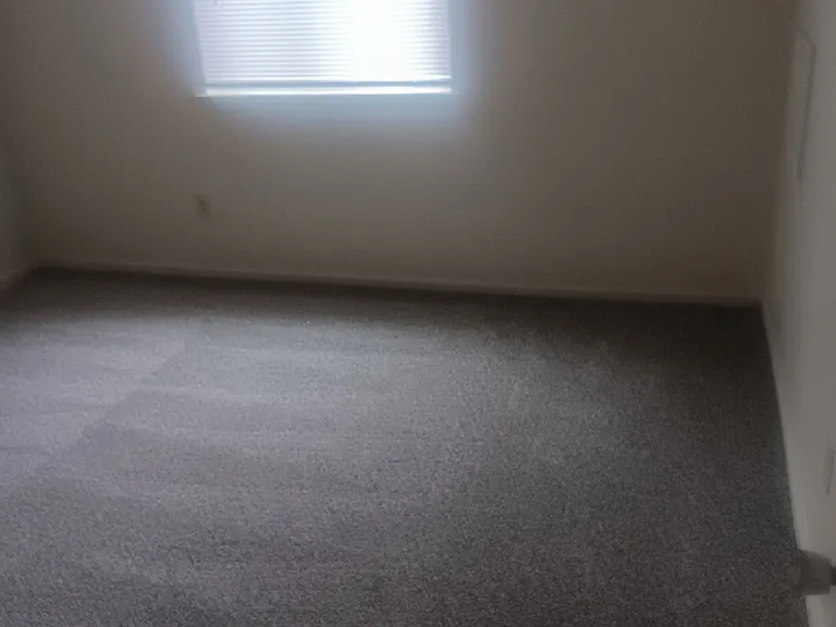 Oak Park Apartments — Photo 1