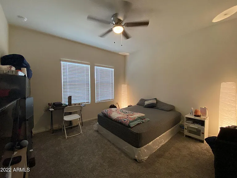 43745 W Yucca Ln — Photo 4