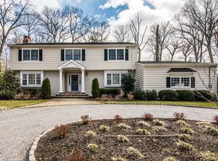 97 W River Rd, Rumson, NJ 07760