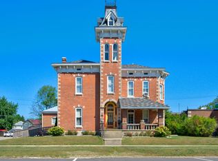 16 W Main St, Knightstown, IN