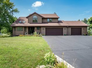 9334 Southdown Ct, Roscoe, IL 61073