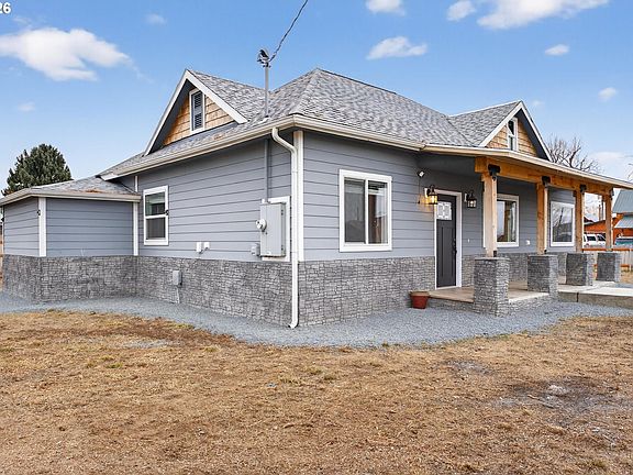 2nd image of 1545 3rd St