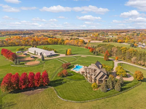 7645 Turner Rd, Maple Plain, MN 55359