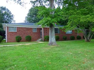 37 22nd Ave NW, Hickory, NC 28601