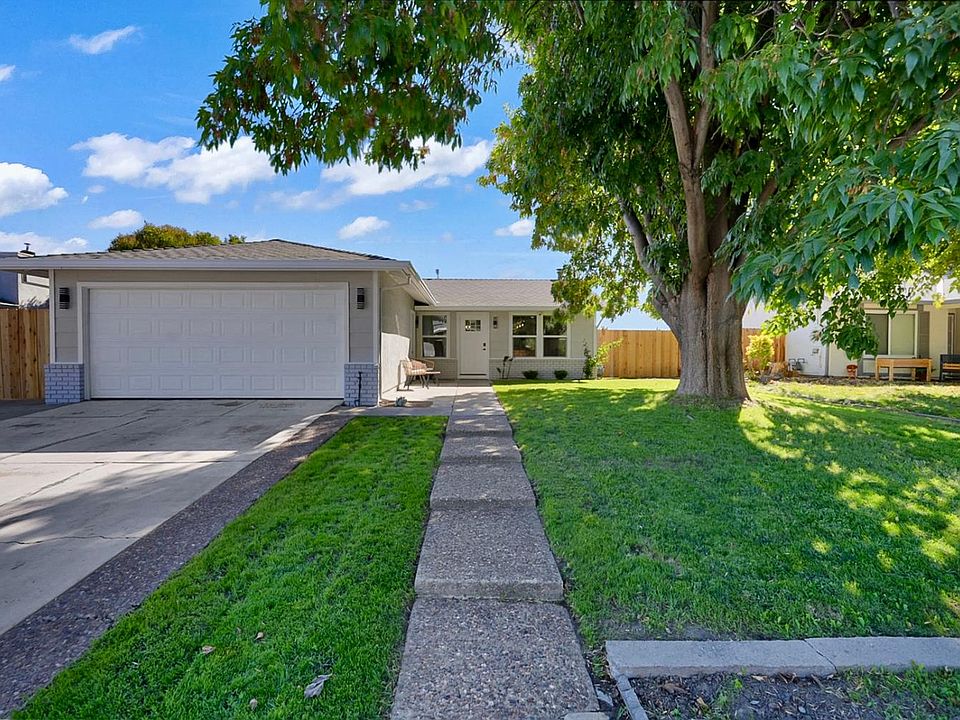 1st image of 170 Yosemite Dr