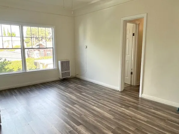 2329 Crenshaw Blvd APT 207, Los Angeles, CA 90016