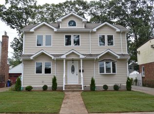 221 East Ave, Valley Stream, NY 11580