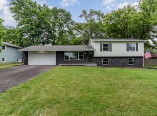 6067 Chase Ave, Downers Grove, IL 60516