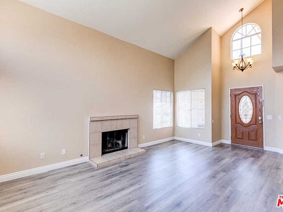 4th image of 14850 Meadow Breeze Dr