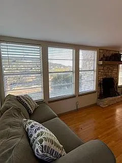 11403 Lakeside Dr — Photo 2