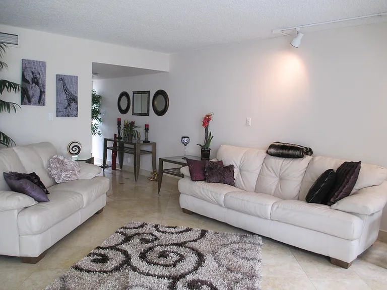 1405 Bridgewood Dr #1405 — Photo 10