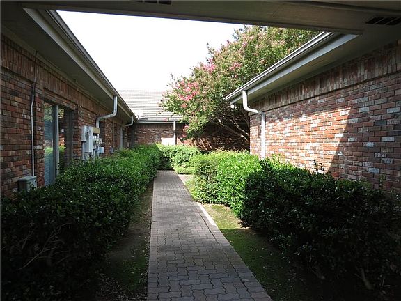 3rd image of 905 Medical Centre Dr