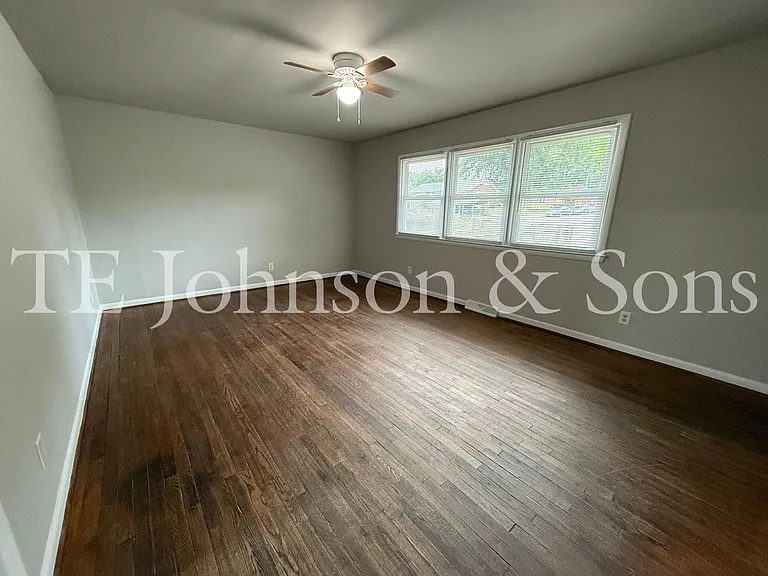 425 Cody Cir — Photo 5