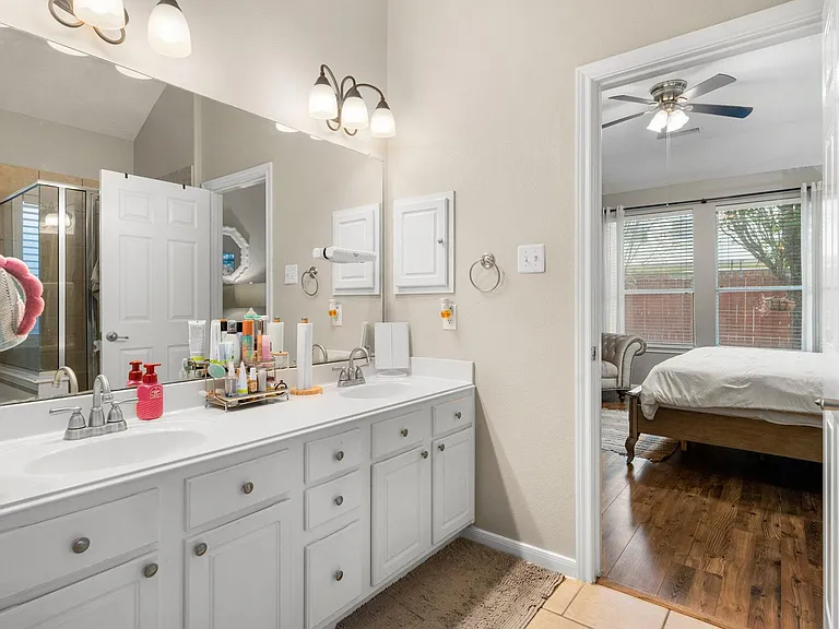 24647 Hampton Lakes Dr — Photo 18