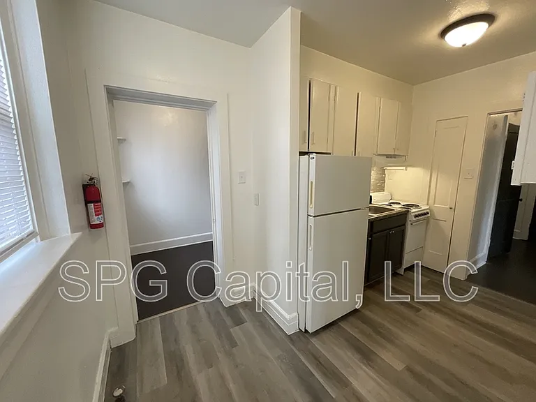 2015 Market St #12 — Photo 7