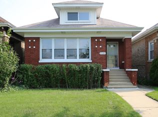 5131 W Wolfram St, Chicago, IL 60641