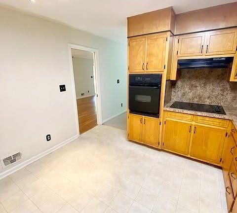 5th image of 870 Highview Dr SE