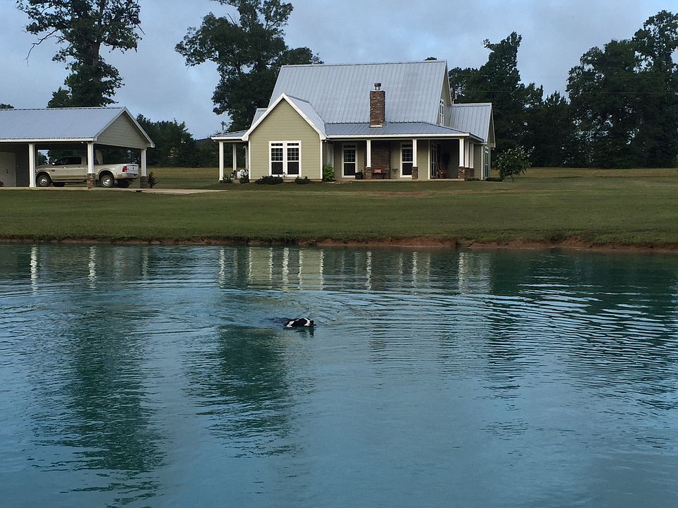 2nd image of 337 Robinson Creek Rd