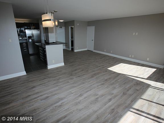 4th image of 4515 Willard Ave APT 1607S