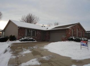 743 Spencer Dr, Iowa City, IA 52246