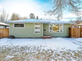 23 NE Cambrian Dr NW, Calgary, AB T2K 1P3