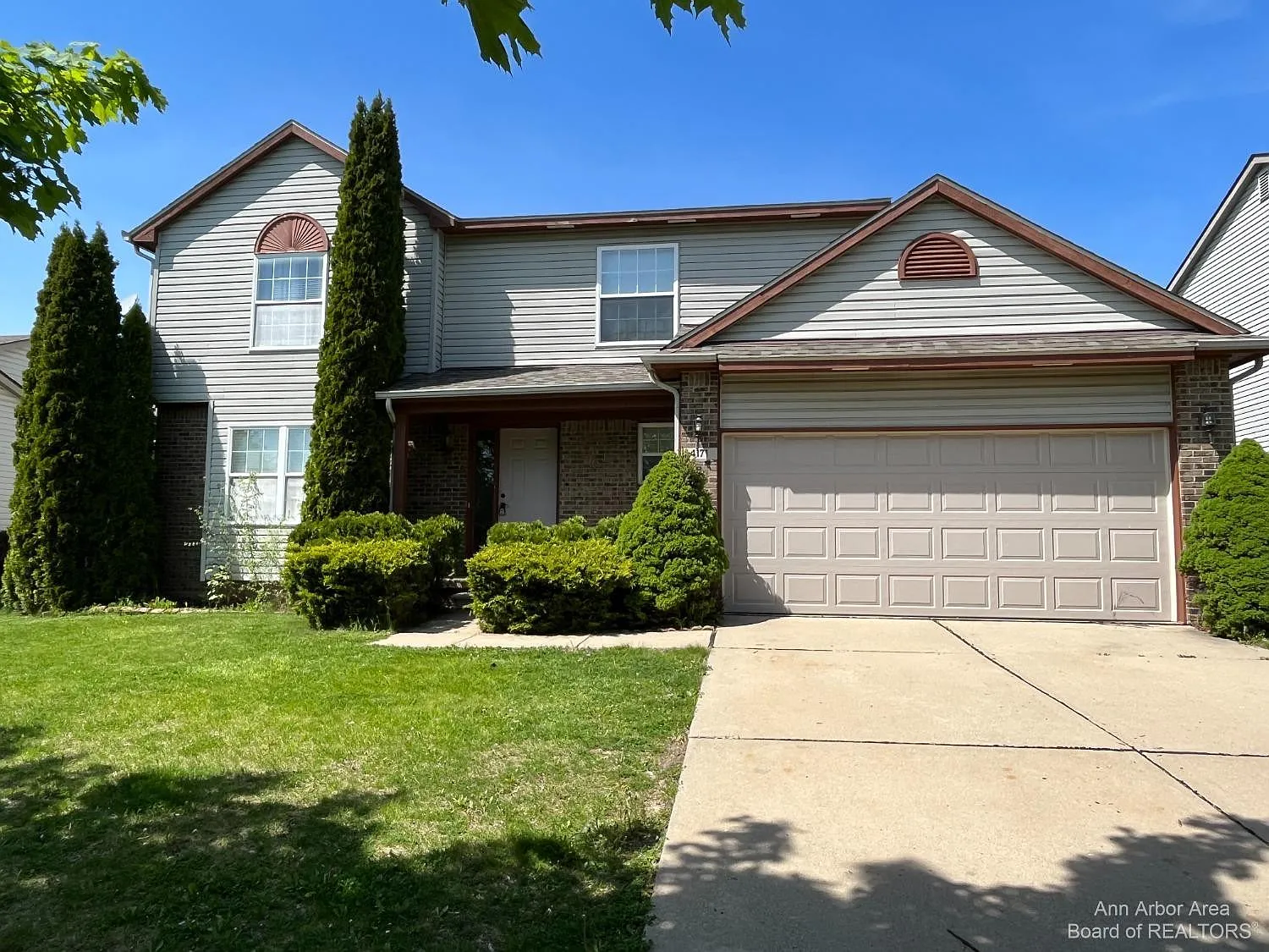 4 bed, 2.5 bath, 1868 sqft, $3,000 — Photo 2