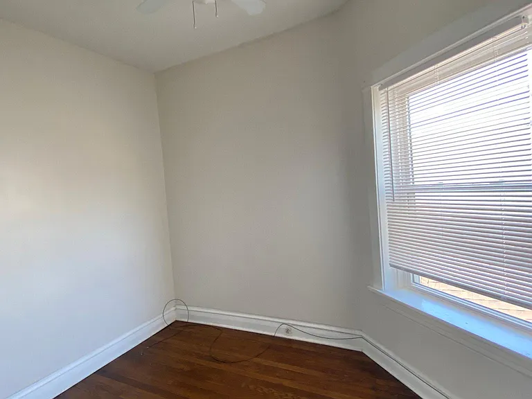 3120 W Lyndale St #3 — Photo 8
