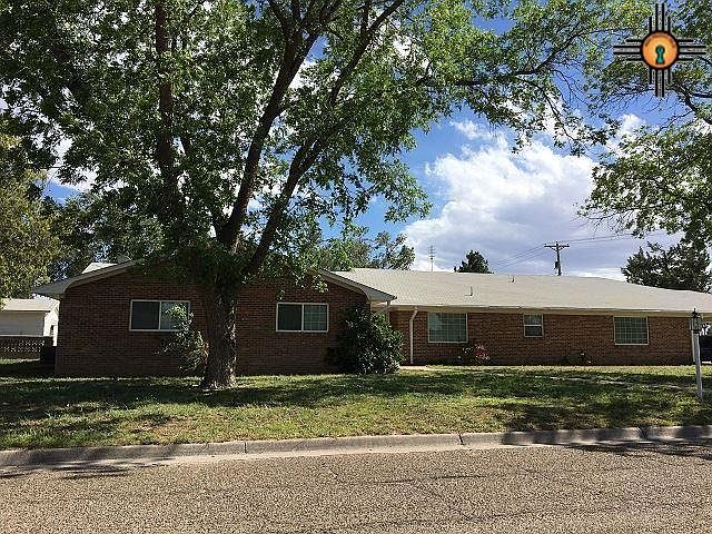 1st image of 1535 W 17th Ln